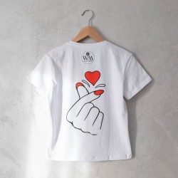 T-shirt Donna bianca scollo a V mano cuore
