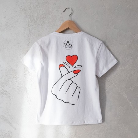 T-shirt Donna bianca scollo a V mano cuore
