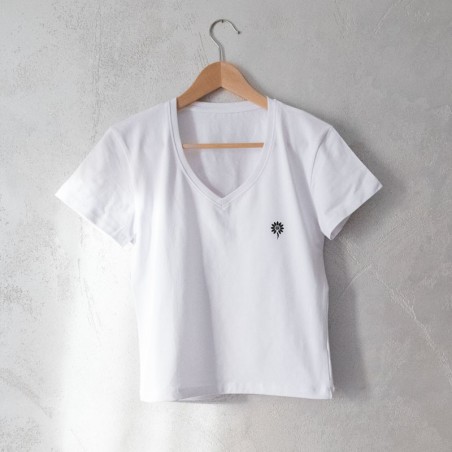 T-shirt Donna bianca scollo a V mano cuore